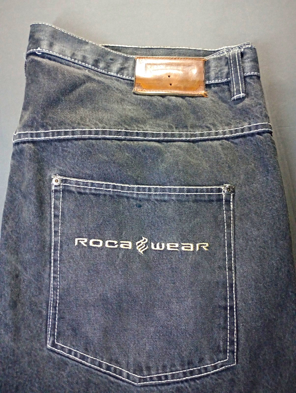 Rocawear Black Dark Wash Denim Jeans Men's 42x32 Relaxed Fit Wide-Leg Y2K